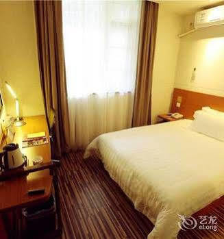 Jinguang Express Hotel Chengdu Yingmenkou Branch Екстер'єр фото